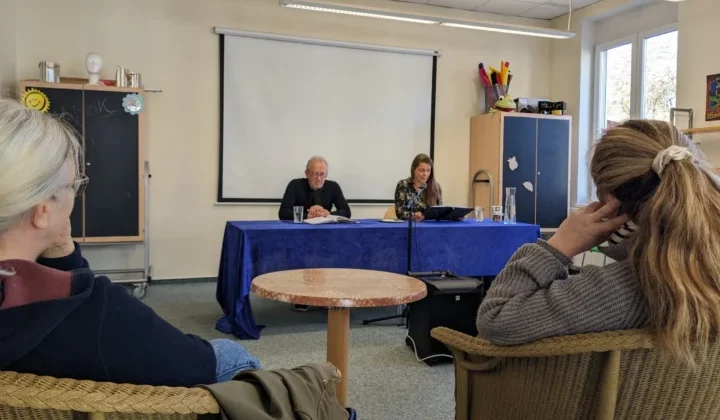 Lesung on den 'Tagebüchern von Adam und Eva' von Mark Twain, mit Katja Steuer und Thomas Hollaender